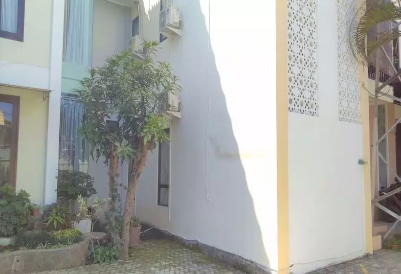 Pensione Comfy Tower House