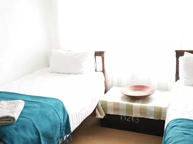 Piccadilly Farm Cottages