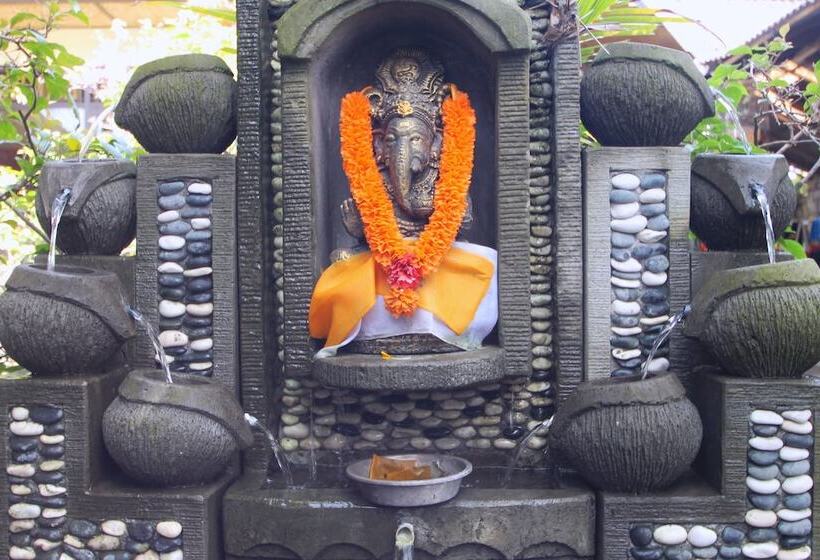 호스텔 Pondok Teges