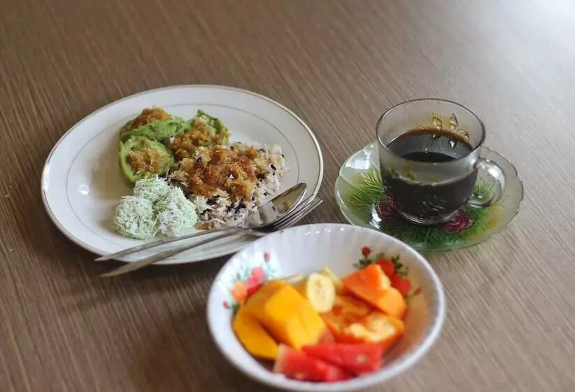 Retkeilymaja Pondok Teges