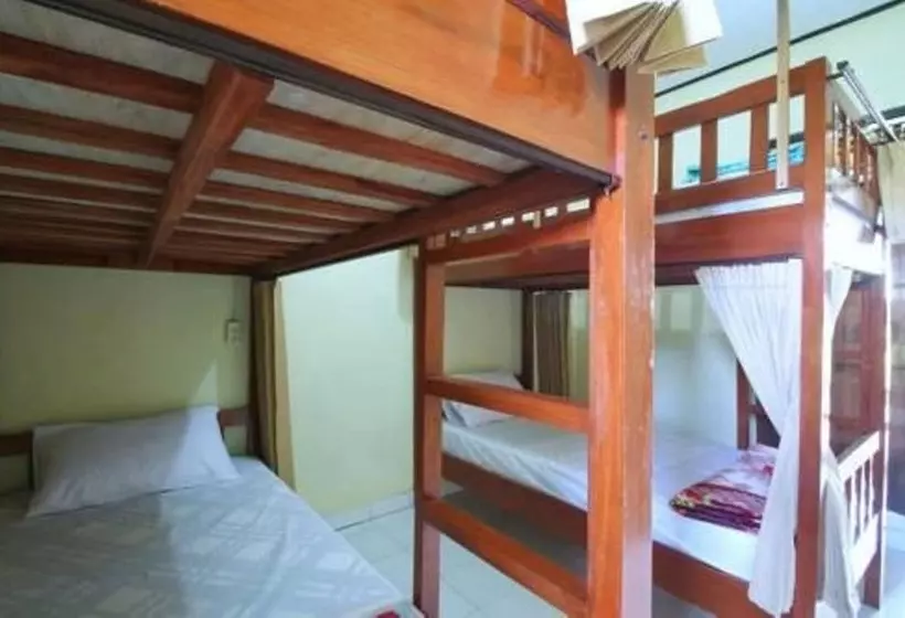 Retkeilymaja Pondok Teges