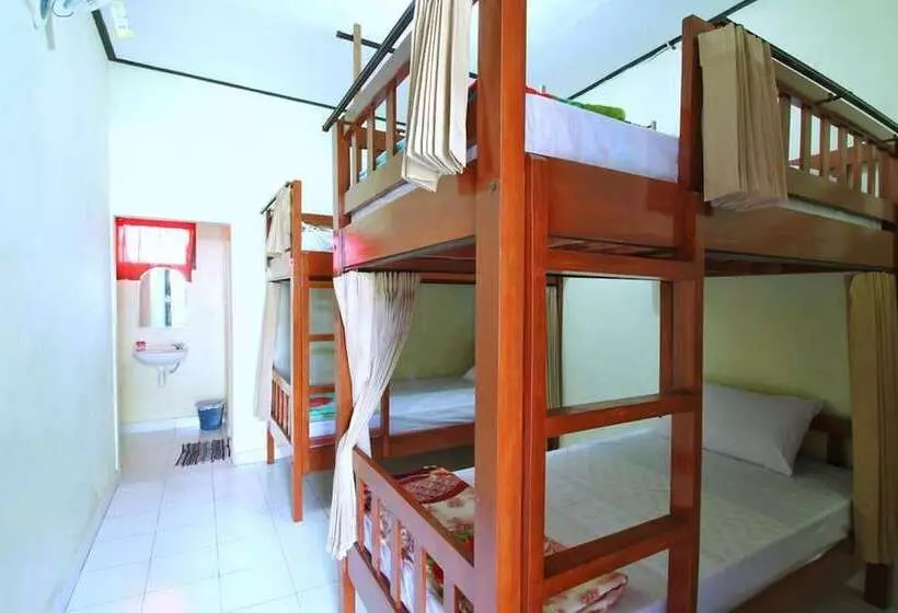 Retkeilymaja Pondok Teges