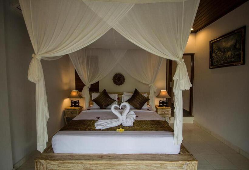 Bed and Breakfast Akusara House