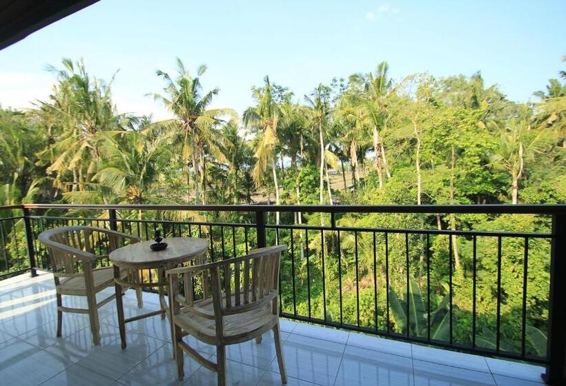 Bed and Breakfast Akusara House