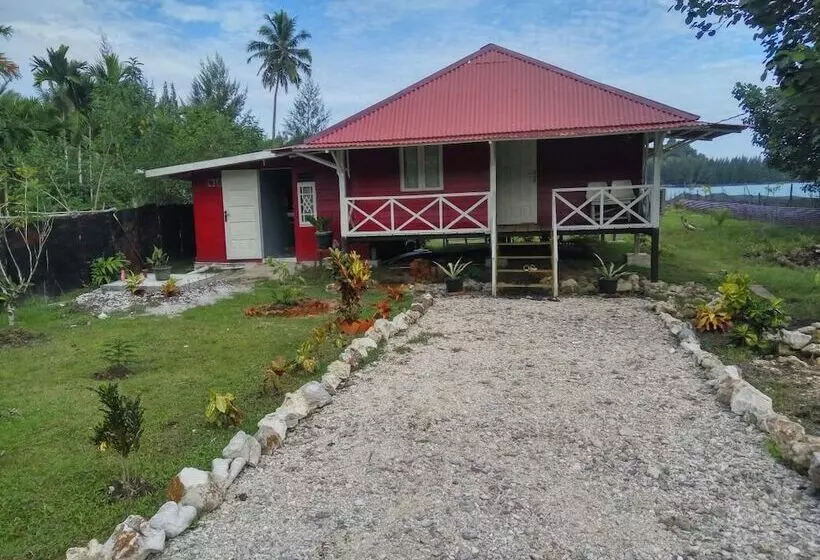 Aamiaismajoitus (B&B) Pondok Oma Surf Simeulue