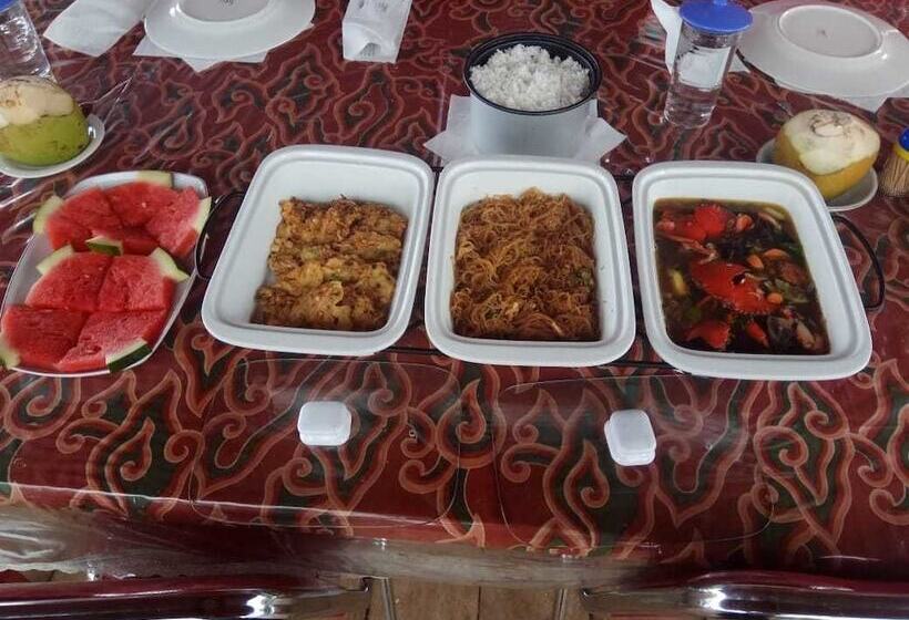 צימר Pondok Oma Surf Simeulue