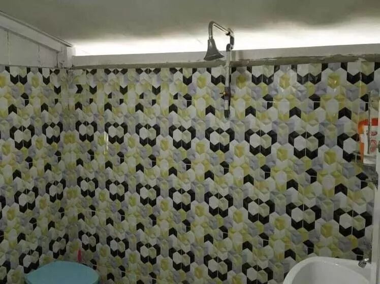 Aamiaismajoitus (B&B) Pondok Oma Surf Simeulue