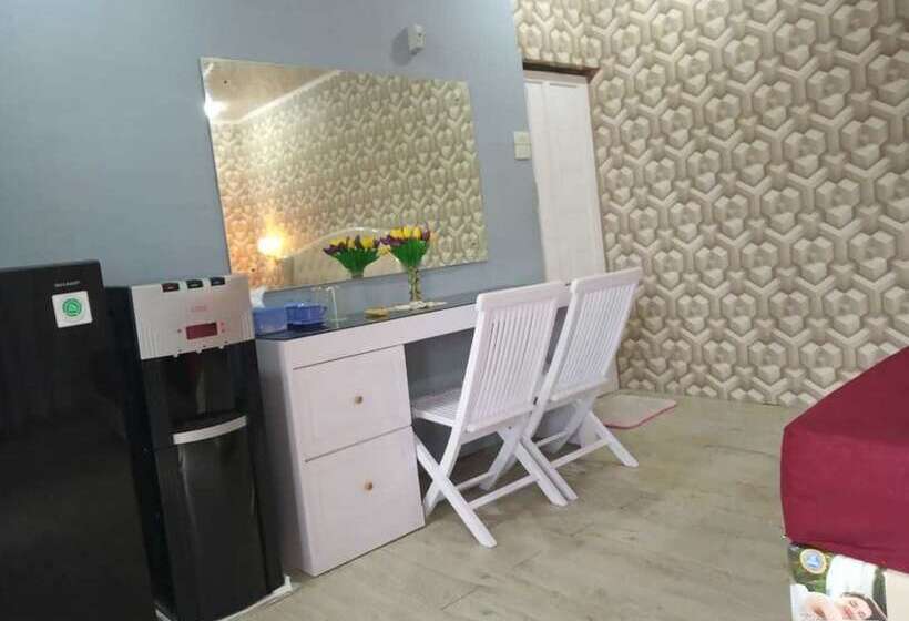 צימר Pondok Oma Surf Simeulue