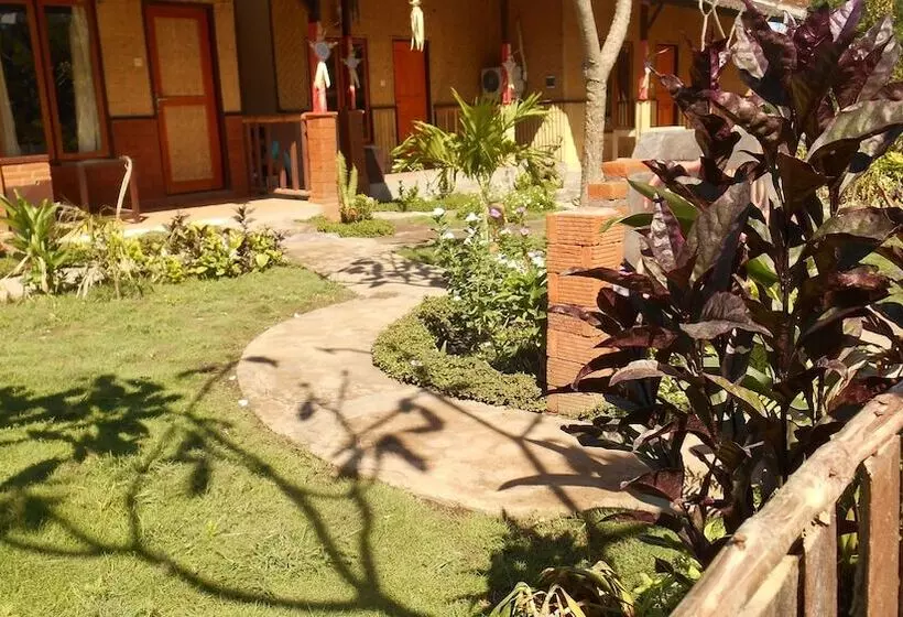 Aamiaismajoitus (B&B) Taman Menjangan Homestay By Snorkelingmenjangan