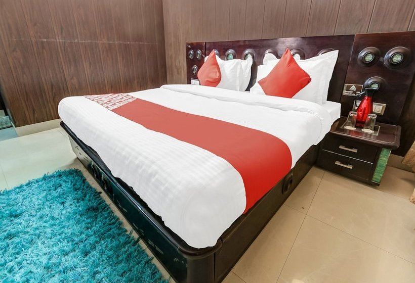 בית מלון כפרי Deep By Oyo Rooms