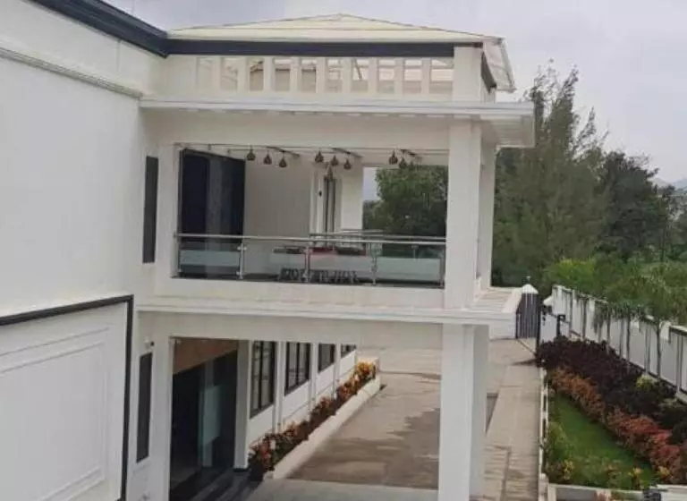 ホテル Nature Shield Lonavala