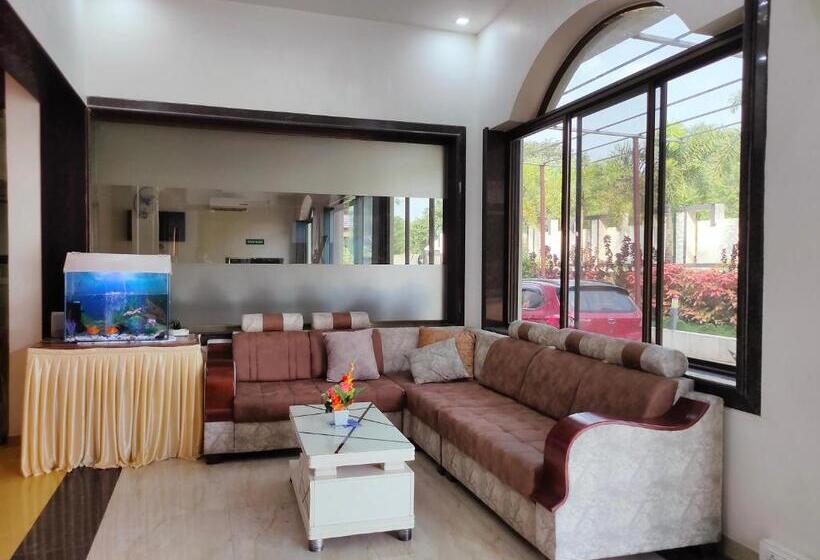 Hotel Nature Shield Lonavala