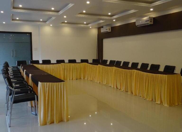 Hotel Nature Shield Lonavala