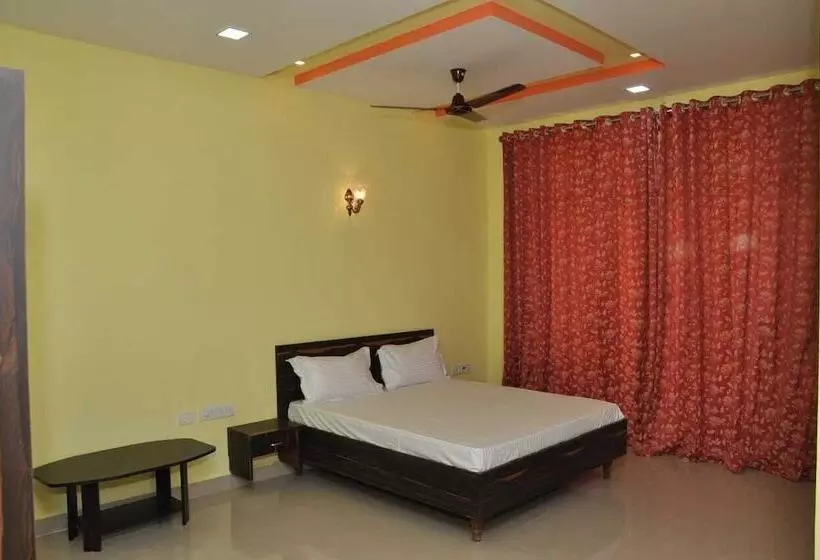 Hotel Pride Residency