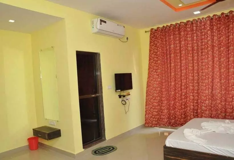 Hotel Pride Residency