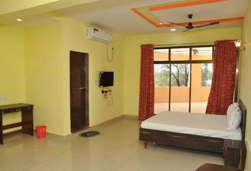 Hotel Pride Residency