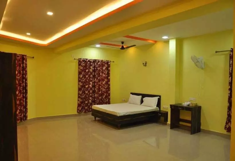 Hotel Pride Residency