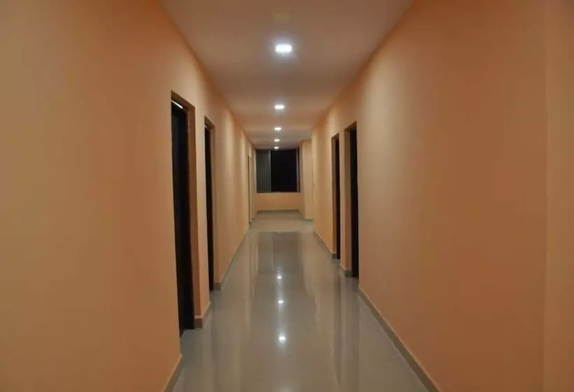 Hotel Pride Residency