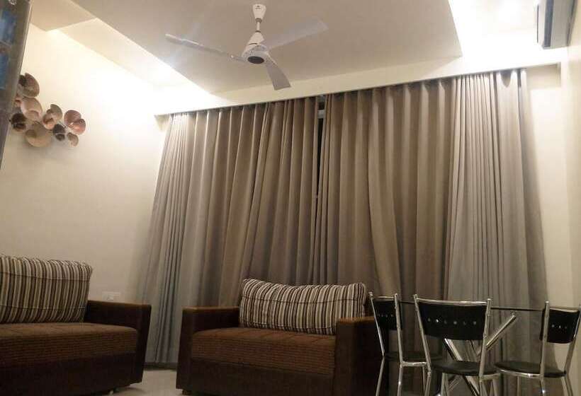 בית מלון כפרי Pushpak Park