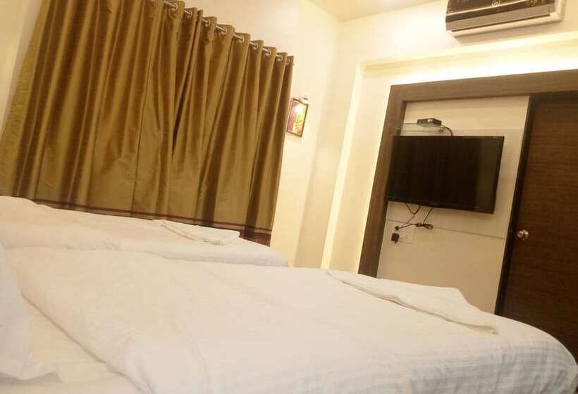 בית מלון כפרי Pushpak Park