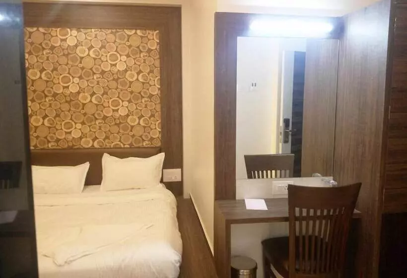 Hotelli Pushpak Park