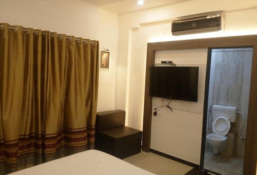 בית מלון כפרי Pushpak Park