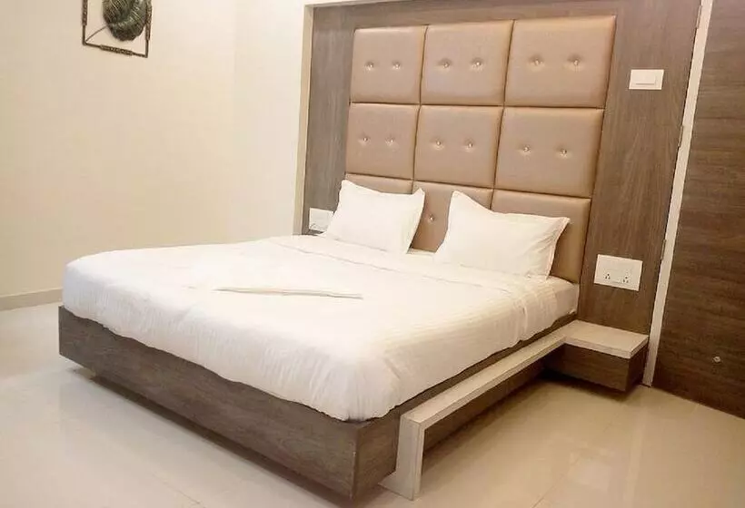 Hotelli Pushpak Park