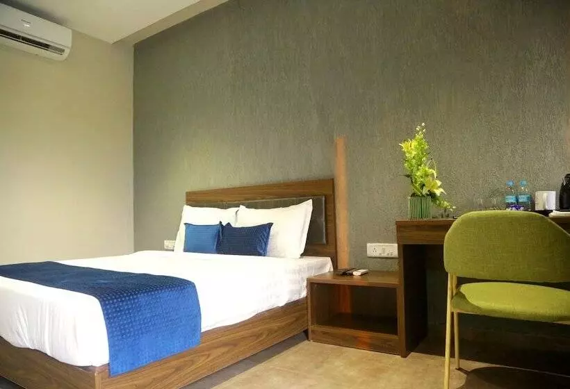 Hotelli Sai River Resort