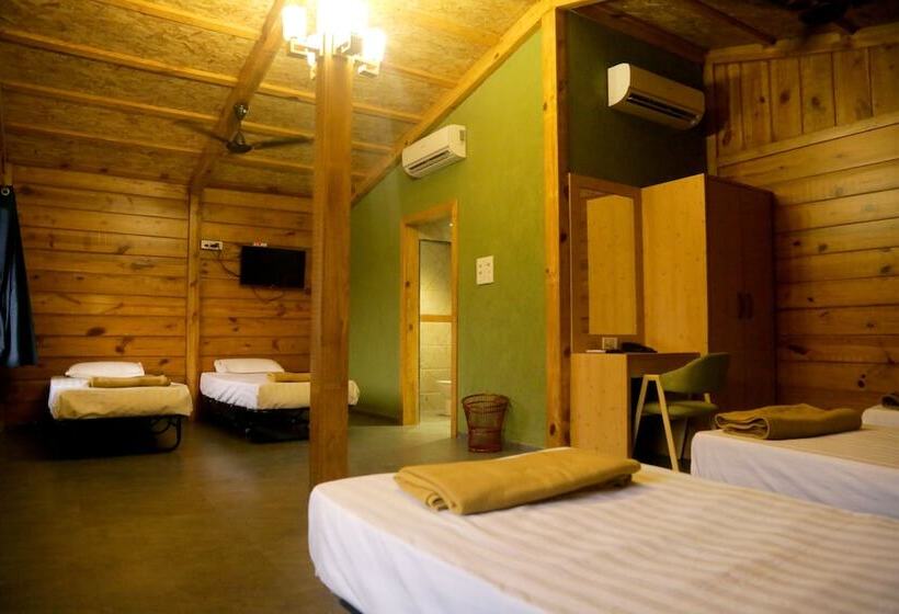 Hotel Sai River Resort