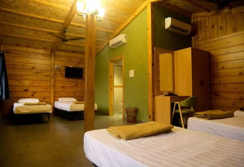 Hotelli Sai River Resort