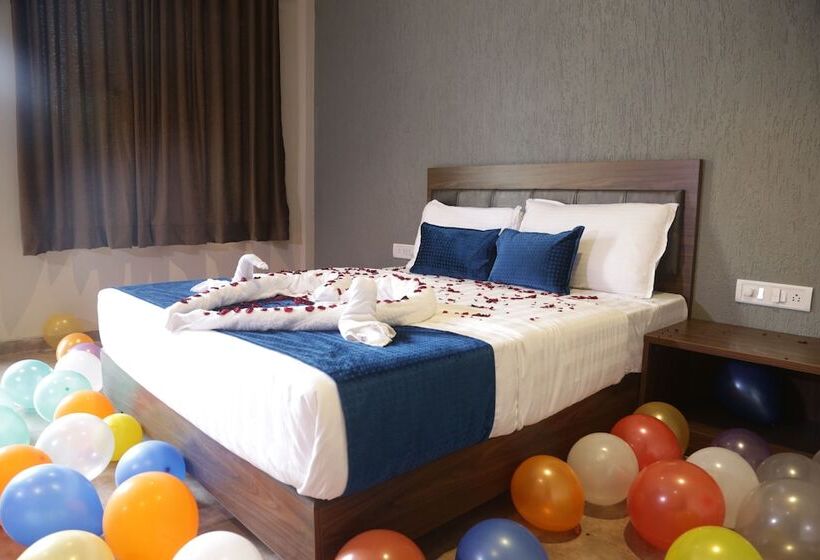 Hotel Sai River Resort