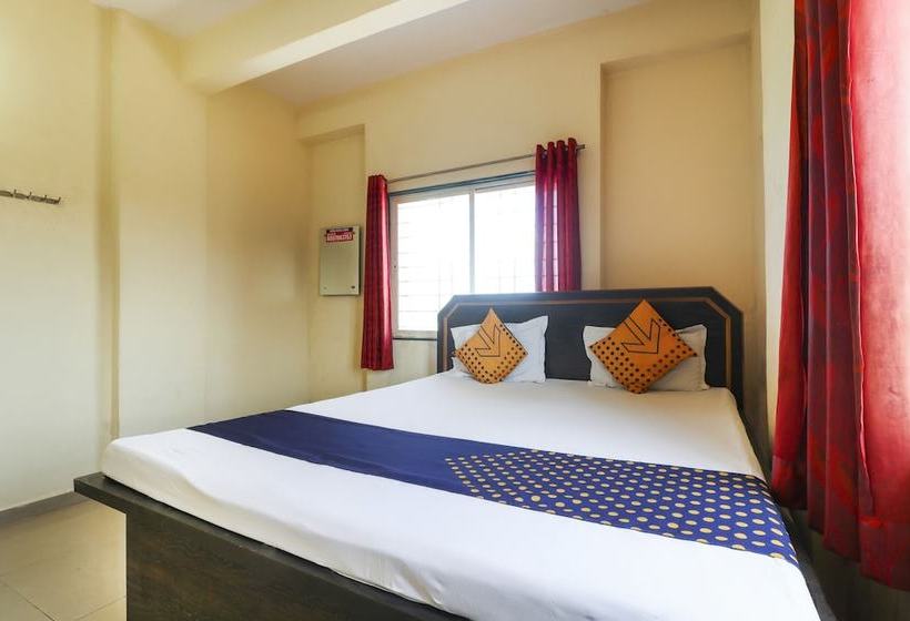 Szálloda Spot On 37864 Royal Stone