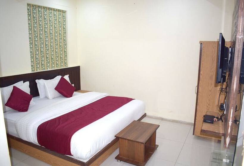 ホテル Sun Shine By Sky Stays