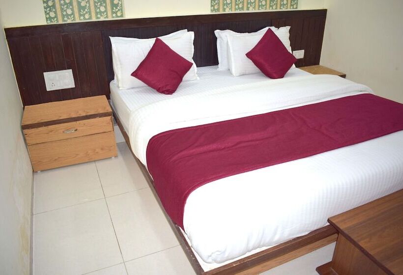 ホテル Sun Shine By Sky Stays