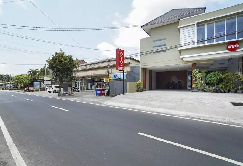 Hotelli Tb's Homestay By Oyo Rooms