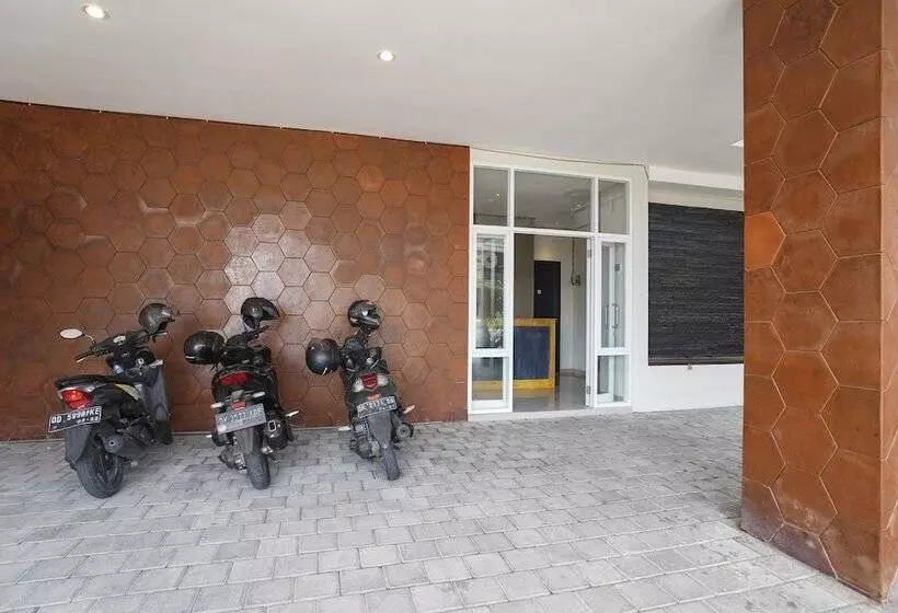 Hotelli Tb's Homestay By Oyo Rooms