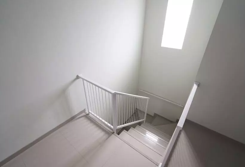 Hotelli Tb's Homestay By Oyo Rooms