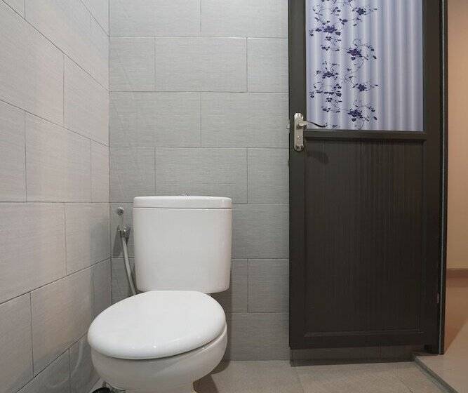 בית מלון כפרי Tb's Homestay By Oyo Rooms