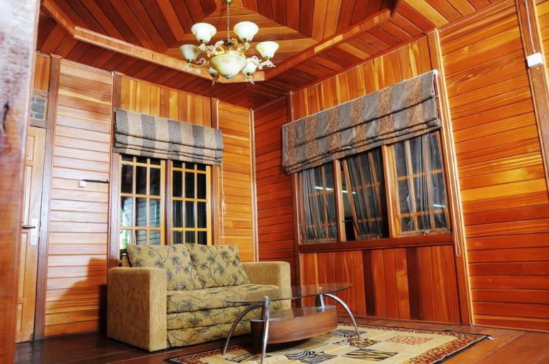 בית מלון כפרי Villa Jatimas Hijau