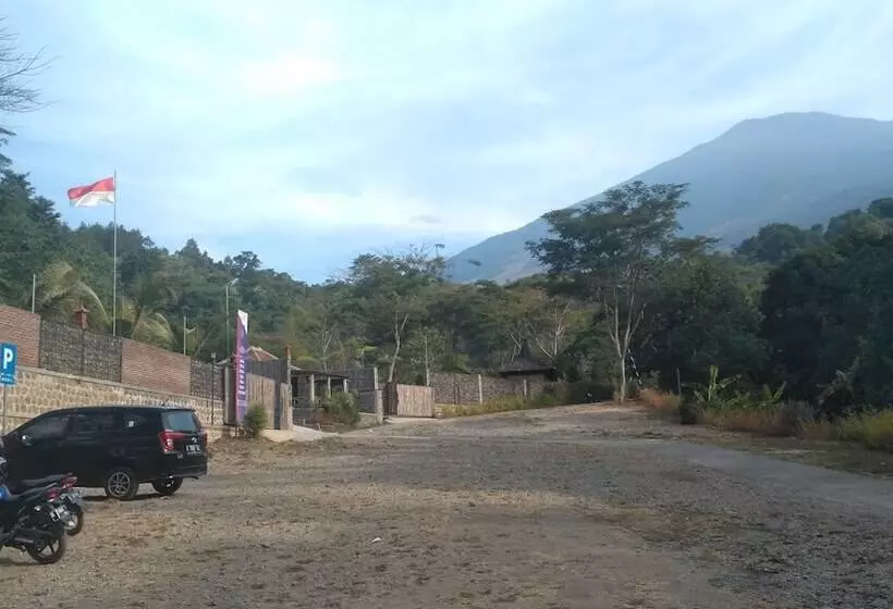 پانسیون Cipaniis Asri