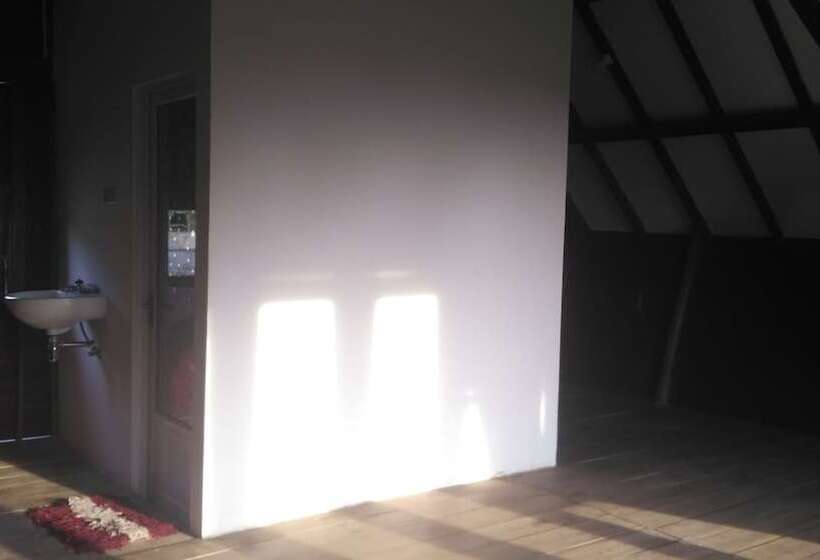 Pensió Cipaniis Asri