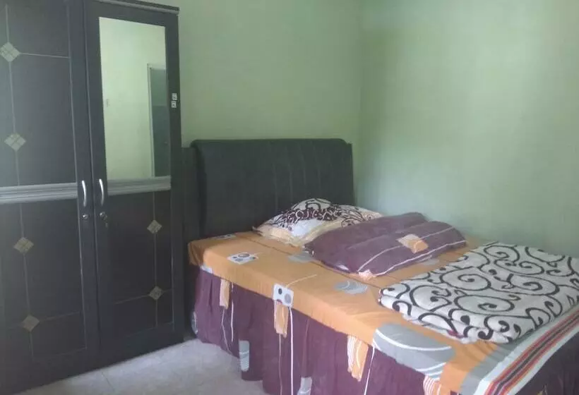 پانسیون Cipaniis Asri