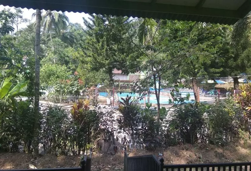 پانسیون Cipaniis Asri