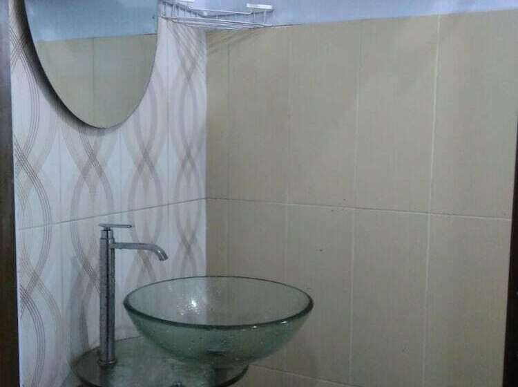 פנסיון Jazzi Homestay