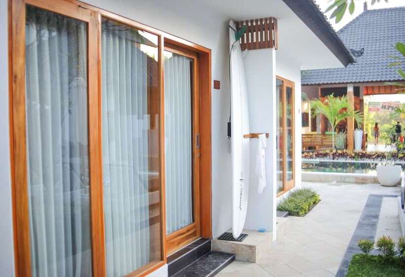 住宿加早餐  Villa Casablanca Surf Keramas