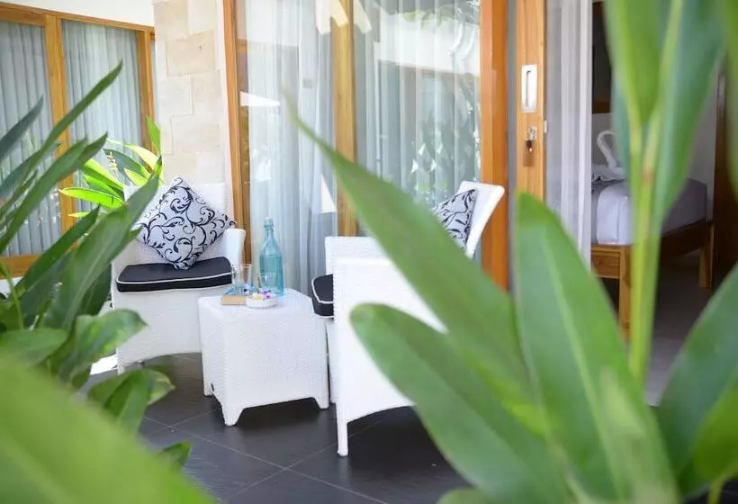 ベッドアンドブレックファースト Villa Casablanca Surf Keramas