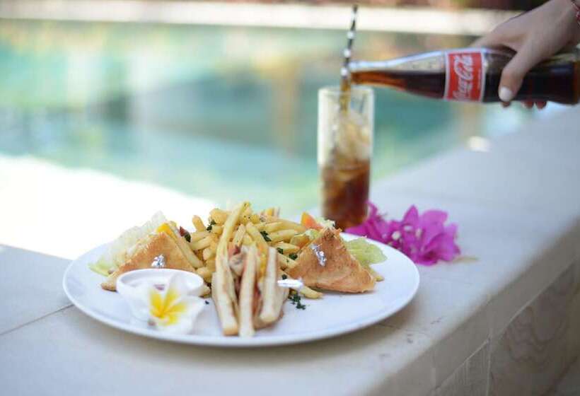 住宿加早餐  Villa Casablanca Surf Keramas