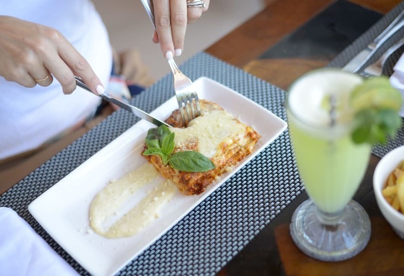 住宿加早餐  Villa Casablanca Surf Keramas