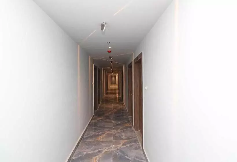 Capital O 22194 Hotel Triveni Sangam