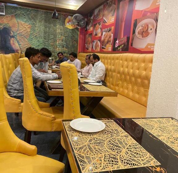 Capital O 22194 Hotel Triveni Sangam